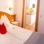 Appartement-gaestehaus Ursula פלאכאו
