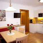 Apartment Appartement-gastehaus Ursula Flachau